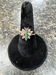 Lady's Green Stone & Diamond Ring 8 Diamonds .08 Carat TW Size 9